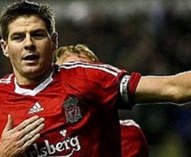Steven Gerrard "fed-up" med Rafael Benitez