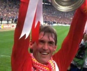 Hodgson løst fra kontrakten! Dalglish ut sesongen! Hodgson løst fra kontrakten! Dalglish ut sesongen!