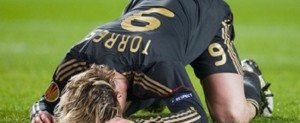 Liverpool FC | Fernando Torres ligger nede Liverpool FC