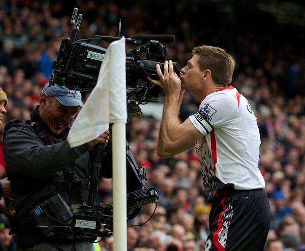 Cam kiss Gerrard