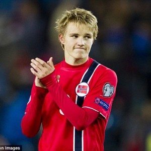 Agurknytt: Martin Ødegaard lagt til i FM2015 - etter at pappa gir tillatelse...