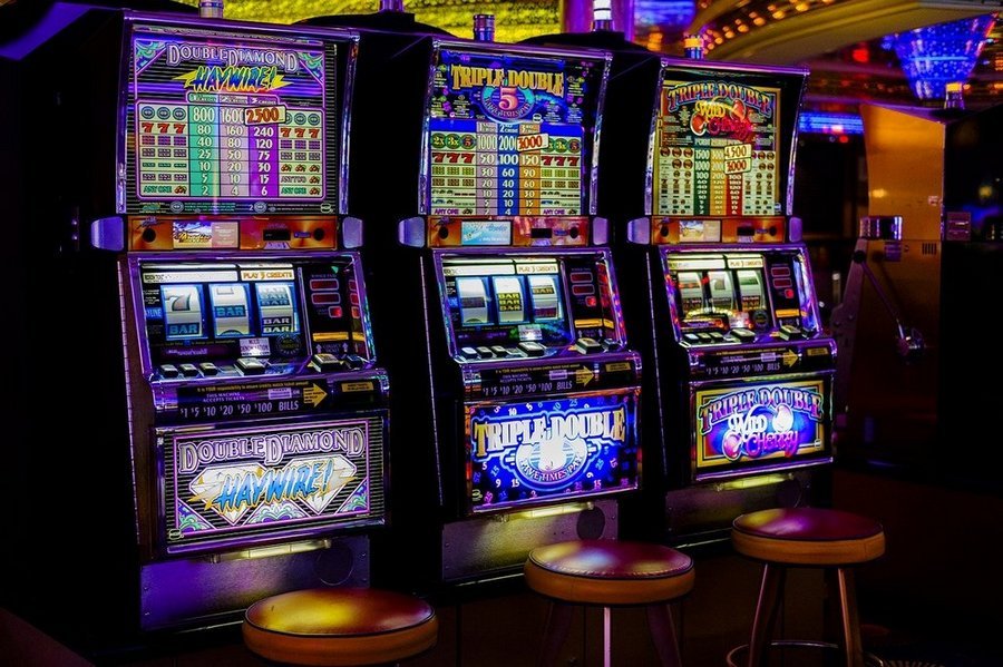 Wie sind wir dorthin gekommen? Die Geschichte von OnlineCasino Österreich erzählt durch Tweets